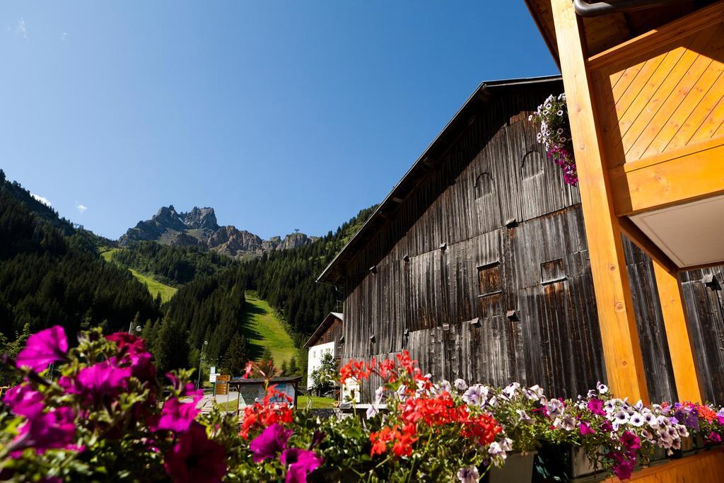 Hotel Garni Laura Arabba Exteriör bild