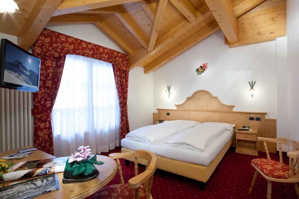 Hotel Garni Laura Arabba Rum bild